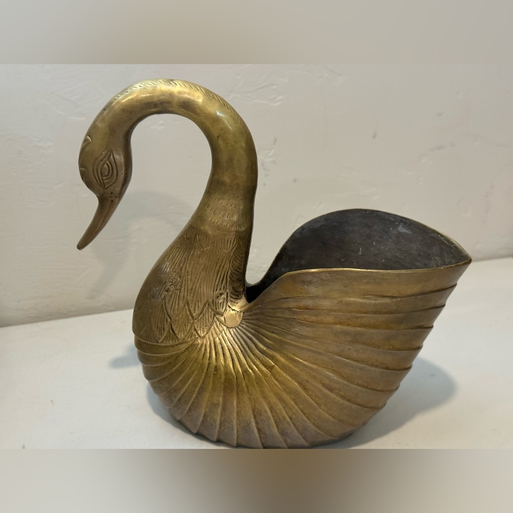 Vintage Solid Brass 10 inch Swan Showpiece Planter natural patina - Picture 5 of 12